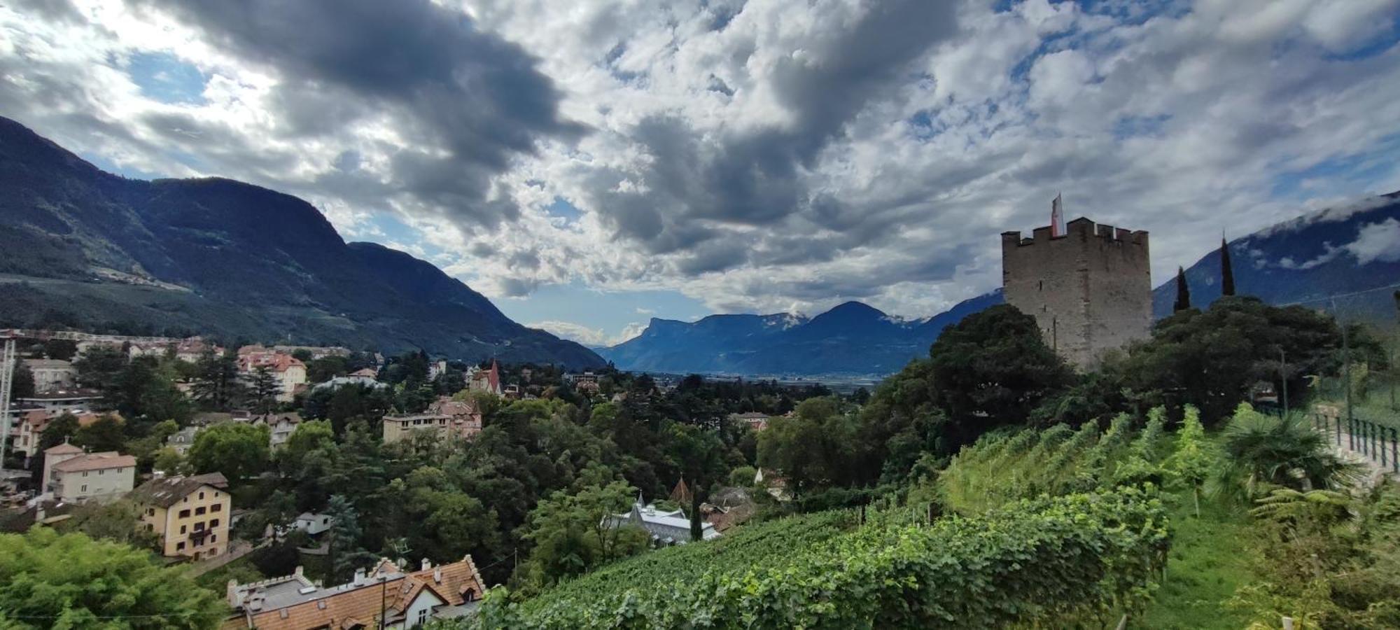 Promenaden Lounge Apartment Merano Bagian luar foto