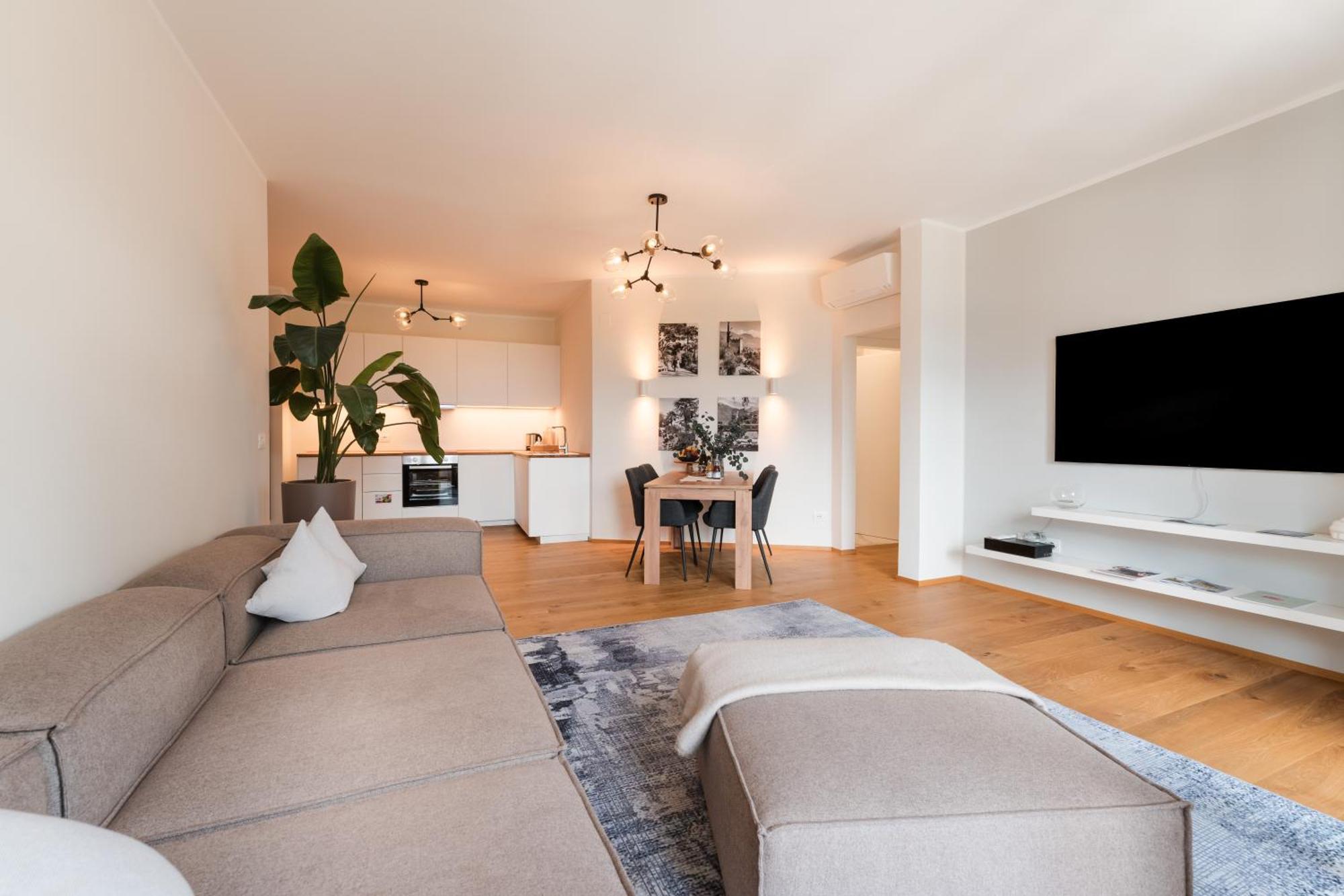 Promenaden Lounge Apartment Merano Bagian luar foto