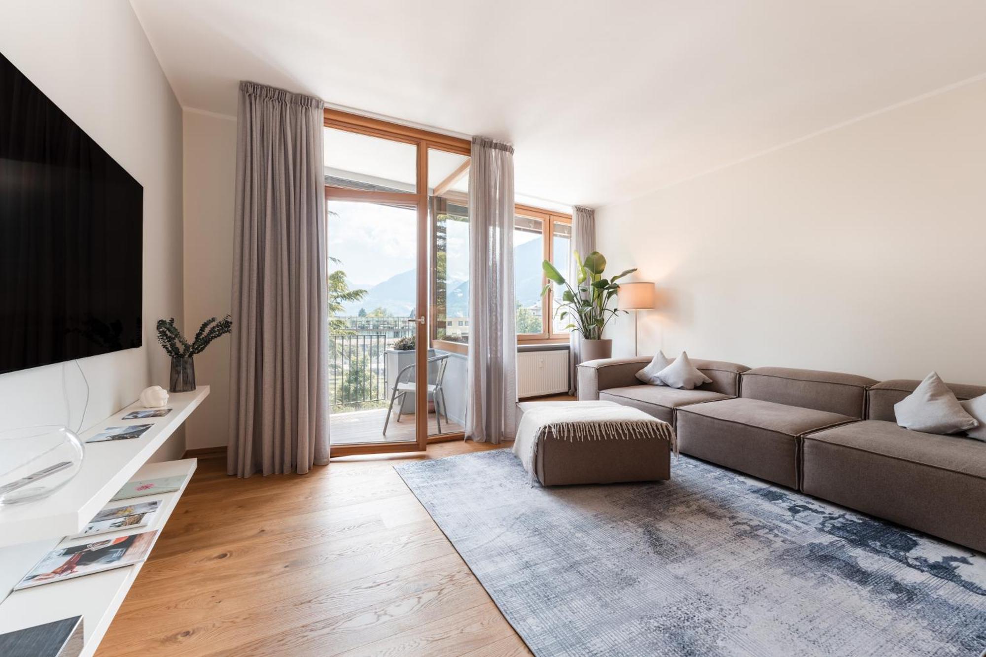 Promenaden Lounge Apartment Merano Bagian luar foto