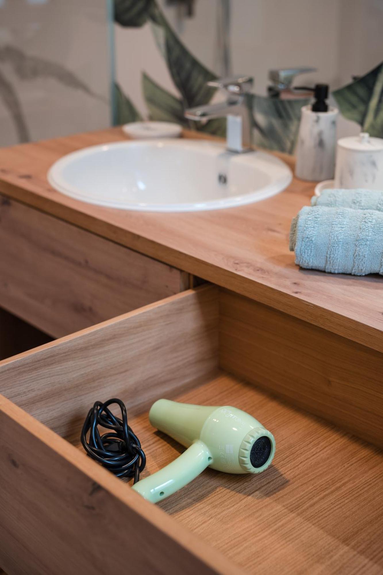Promenaden Lounge Apartment Merano Bagian luar foto